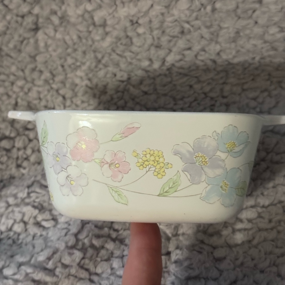Corning Ware Pastel Bouquet 700 ml Vintage Casserole Dish